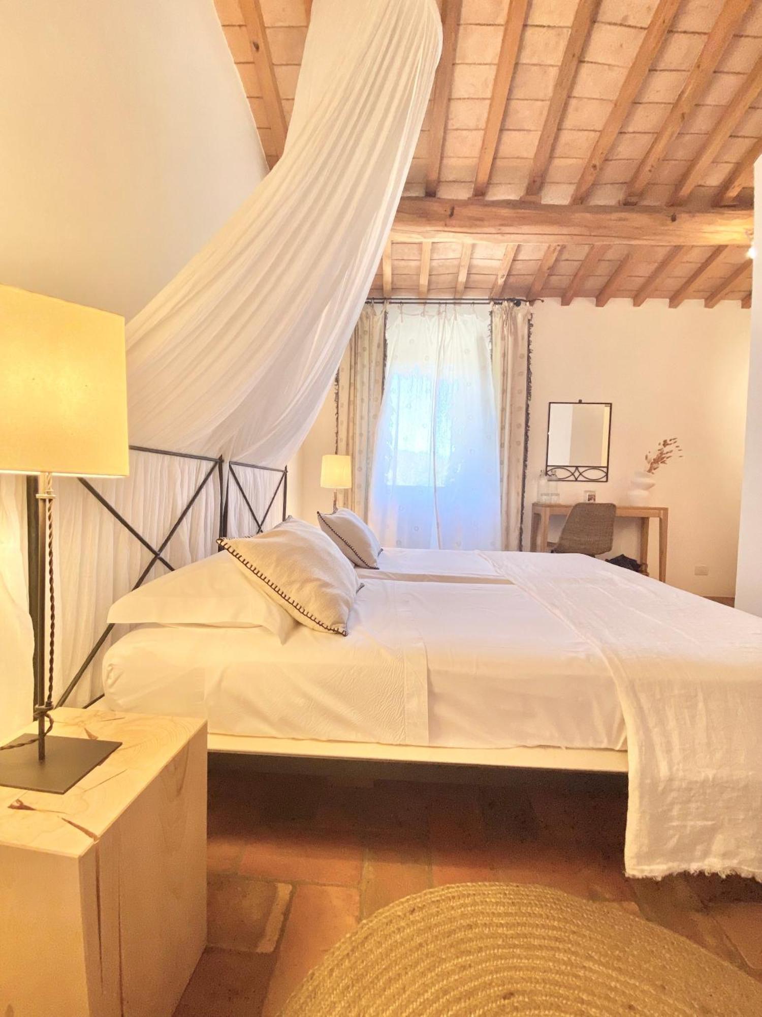 Abbadia Wine Relais Bed & Breakfast Montefollonico Luaran gambar